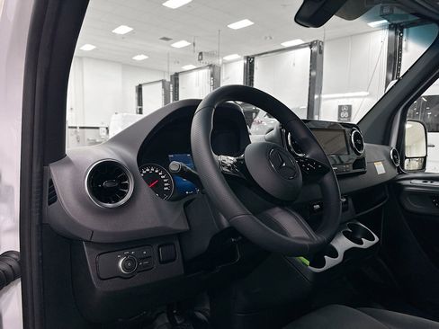 New 2026 Mercedes-Benz Sprinter 2500 image 10