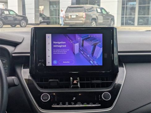 Used 2023 Toyota Corolla LE image 19