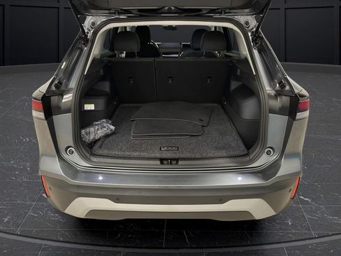 Used 2025 Volkswagen Tiguan S image 14