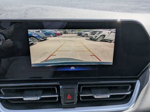 Used 2025 Chevrolet TrailBlazer LT AWD/4WD image 29