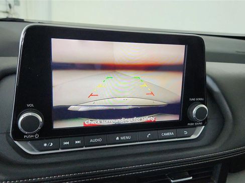 Used 2024 Nissan Rogue SV w/ SV Premium Package FWD image 29