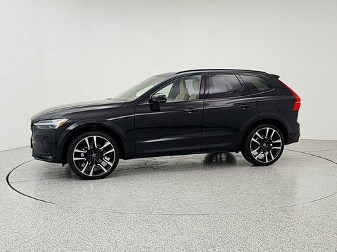 Certified 2023 Volvo XC60 B5 Ultimate w/ Climate Package AWD/4WD image 8