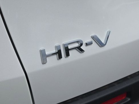 New 2026 Honda HR-V LX image 6