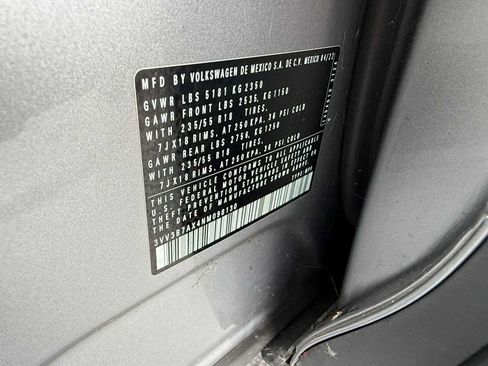 Used 2022 Volkswagen Tiguan SE FWD image 33