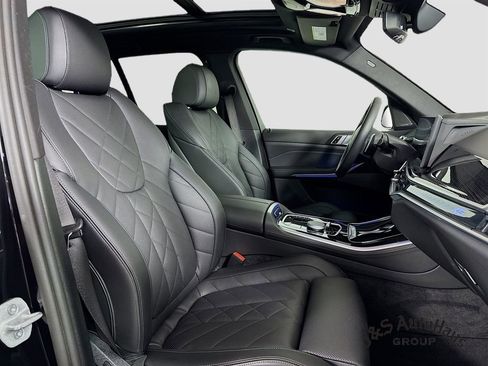 Used 2025 BMW X5 xDrive40i w/ M Sport Package image 36