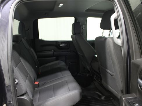 Used 2022 Chevrolet Silverado 1500 Custom w/ LPO, Dark Essentials Package AWD/4WD image 19