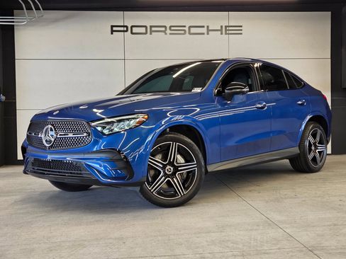 Used 2024 Mercedes-Benz GLC 300 4MATIC image 1