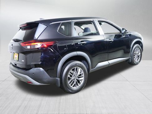 Used 2022 Nissan Rogue S AWD/4WD image 7