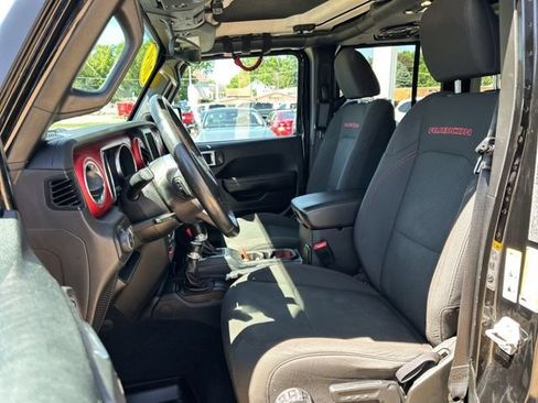 Used 2019 Jeep Wrangler Unlimited Rubicon w/ Cold Weather Group AWD/4WD image 27