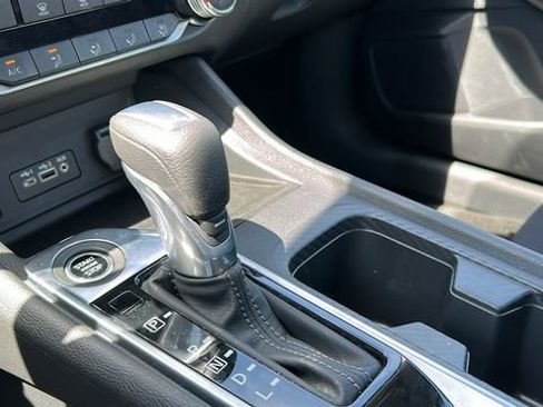 Certified 2025 Nissan Sentra SV FWD image 18