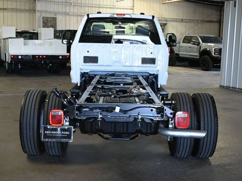 New 2026 Ford F600 2WD Regular Cab Super Duty w/ XL Chrome Package image 7