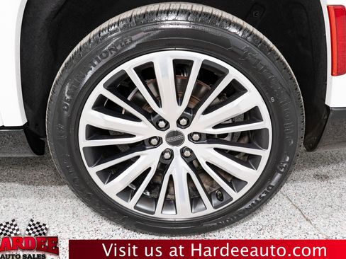 Used 2024 Jeep Grand Wagoneer L Series III AWD/4WD image 10