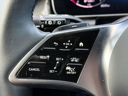 Used 2025 Mercedes-Benz GLC 300 image 26