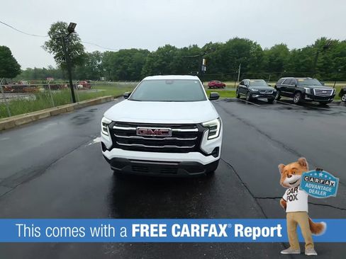 Used 2025 GMC Terrain Elevation AWD/4WD image 2