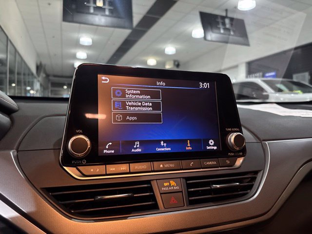 Used 2023 Nissan Altima 2.5 SR FWD image 26