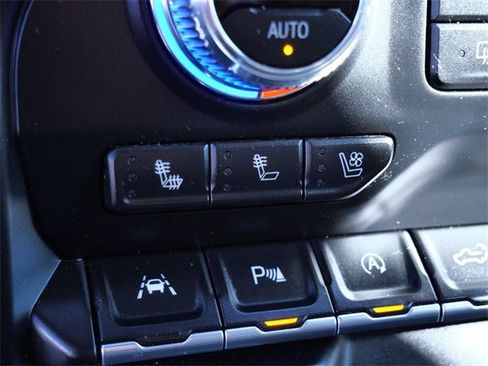 Used 2019 GMC Sierra 1500 Denali w/ Driver Alert Package II image 29