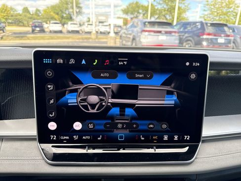 New 2025 Volkswagen Tiguan SE R-Line image 20