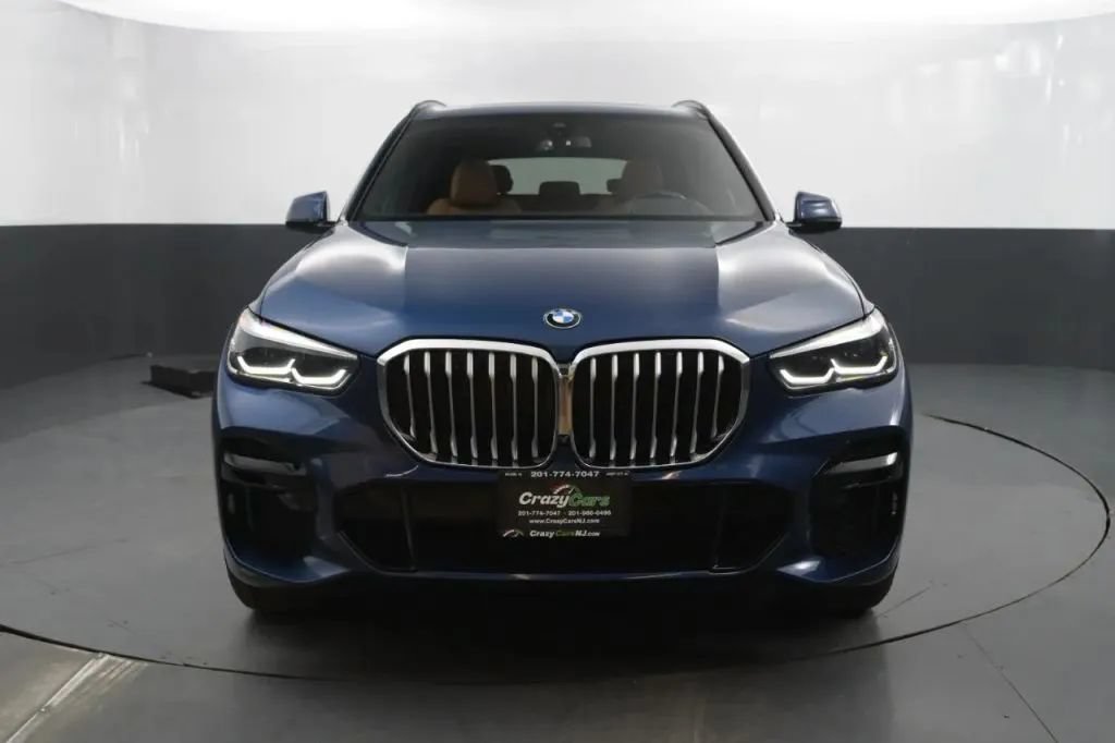 Used 2022 BMW X5 xDrive40i w/ M Sport Package AWD/4WD image 8