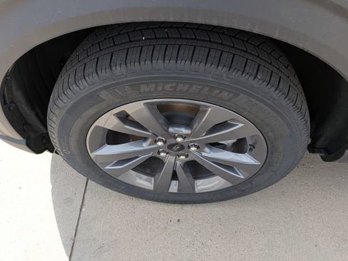 New 2026 Ford Explorer Active w/ Active Comfort Package AWD/4WD image 13