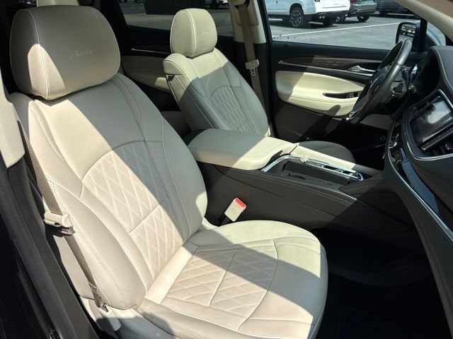 Used 2023 Buick Enclave Avenir w/ Avenir Technology Package FWD image 33