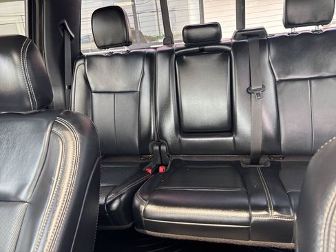 Used 2019 Ford F150 Lariat w/ Equipment Group 502A Luxury AWD/4WD image 20