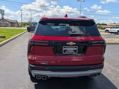 New 2026 Chevrolet Traverse LT w/ Sun and Wheel Package AWD/4WD image 7