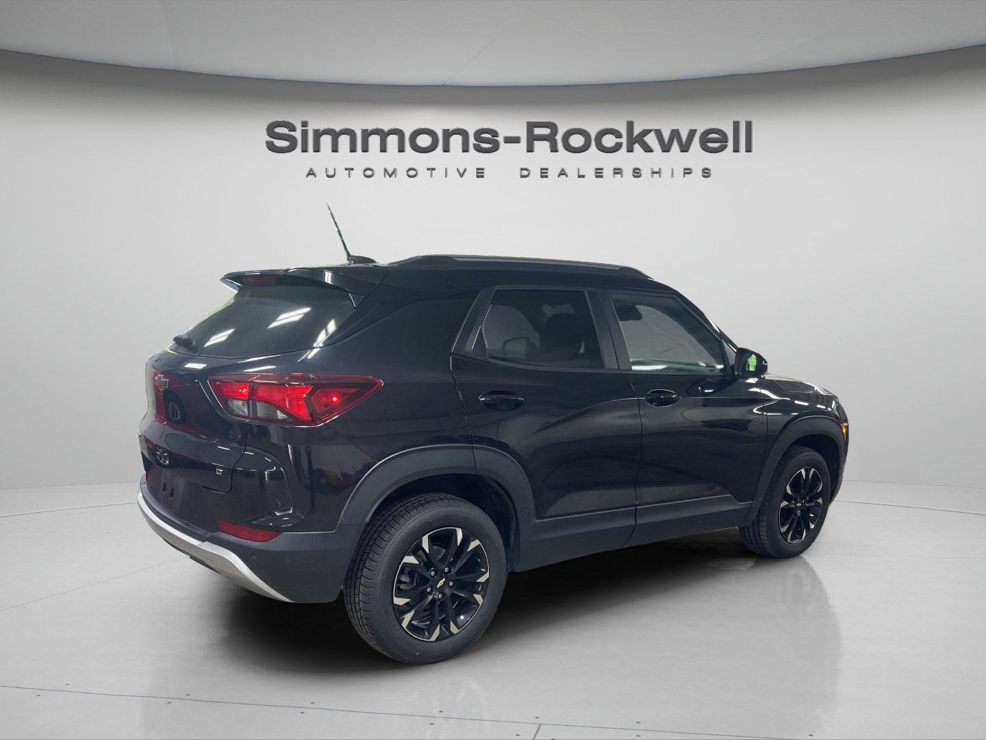 Used 2023 Chevrolet TrailBlazer LT w/ Convenience Package AWD/4WD image 5