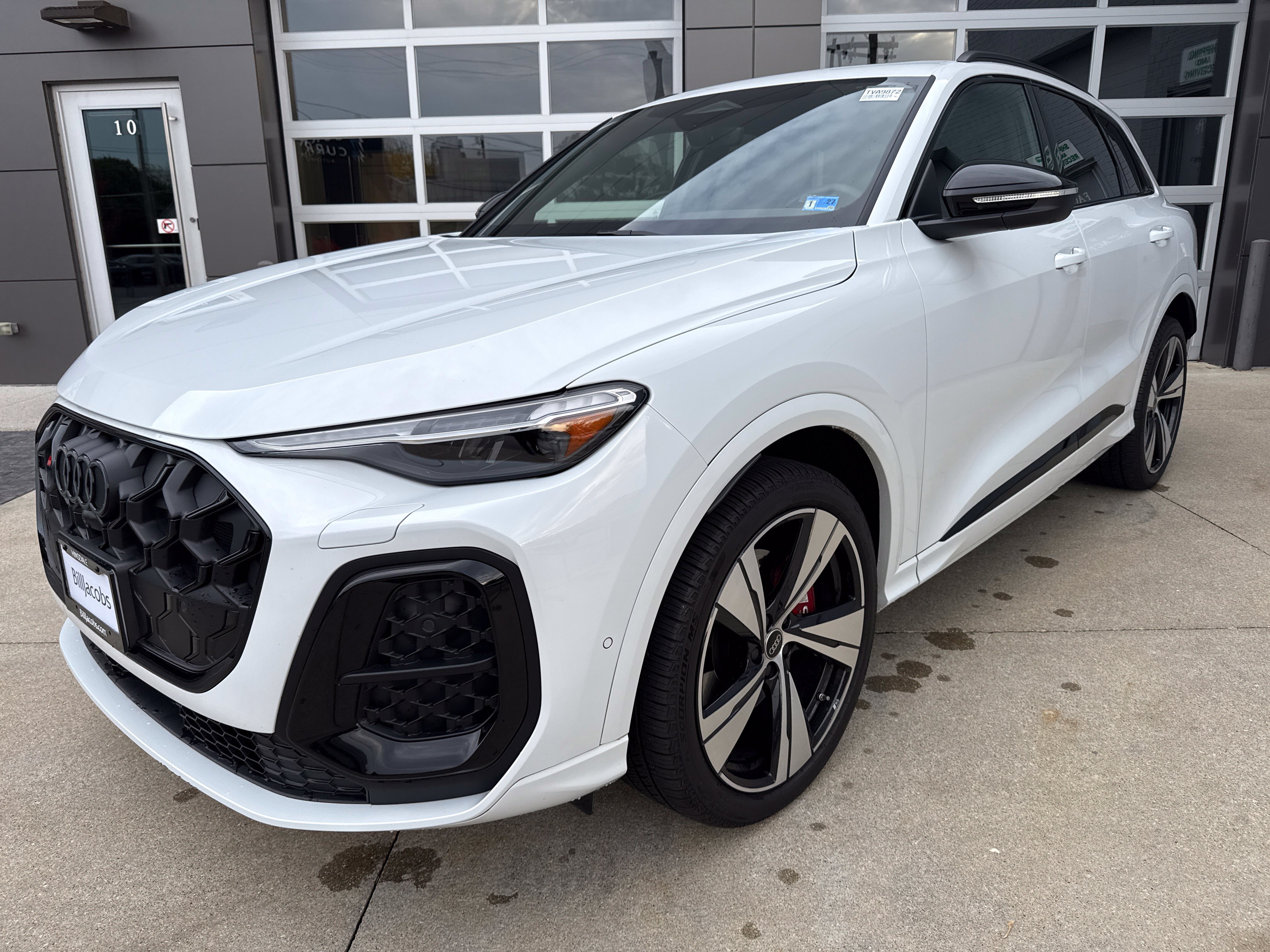 Used 2025 Audi SQ5 Prestige w/ Prestige Package AWD/4WD image 1