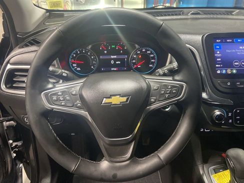 Used 2023 Chevrolet Equinox LT image 11