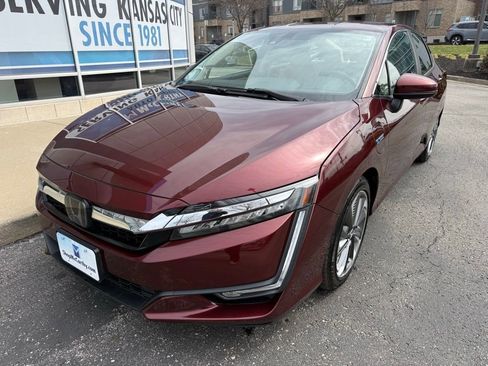 Certified 2021 Honda Clarity Plug-In Hybrid image 10