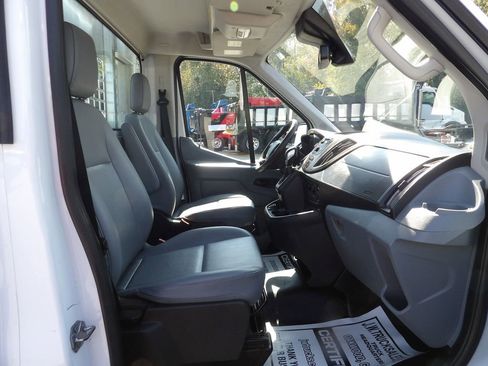Used 2019 Ford Transit 250 138 image 28
