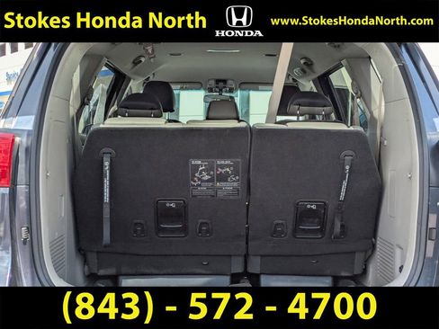 Used 2017 Kia Sedona LX w/ LX Essentials Premium Package image 18