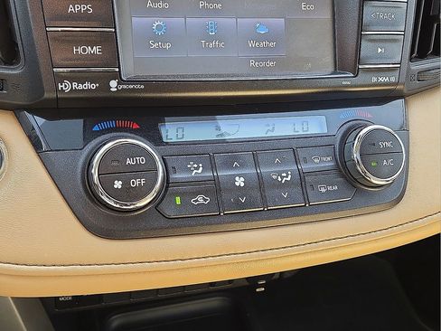 Used 2017 Toyota RAV4 XLE image 28