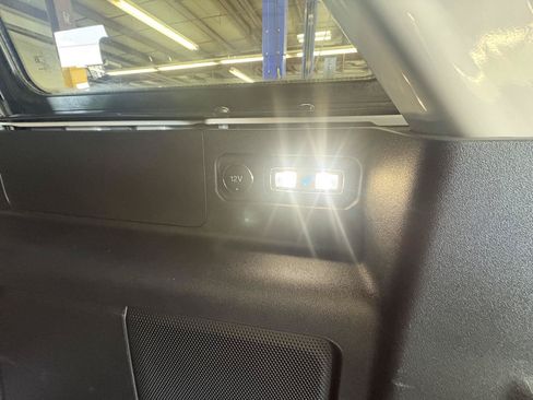 Used 2023 Ford Bronco Wildtrak AWD/4WD image 15