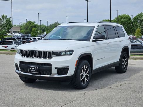 Used 2024 Jeep Grand Cherokee L Limited w/ Luxury Tech Group II AWD/4WD image 2