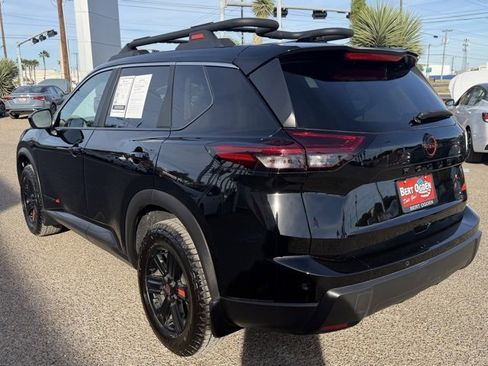 Certified 2025 Nissan Rogue SV image 5