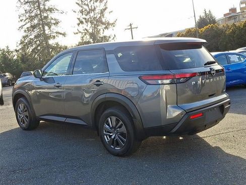 Used 2025 Nissan Pathfinder S image 4