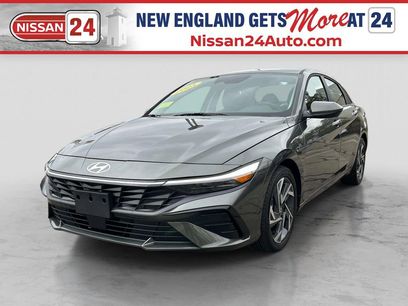 Used 2025 Hyundai Elantra SEL