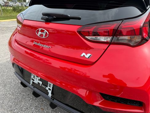 Used 2022 Hyundai Veloster N image 41