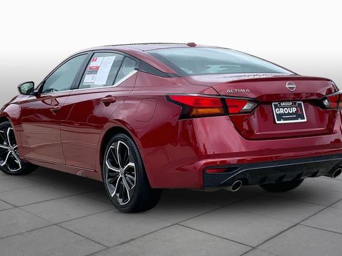 Used 2024 Nissan Altima 2.5 SR FWD image 12