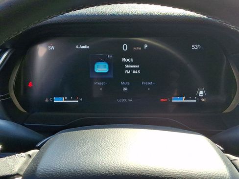 Certified 2023 Jeep Grand Cherokee Laredo image 21