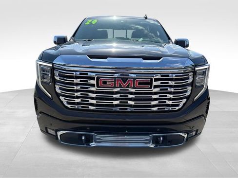 Used 2024 GMC Sierra 1500 Denali AWD/4WD image 2