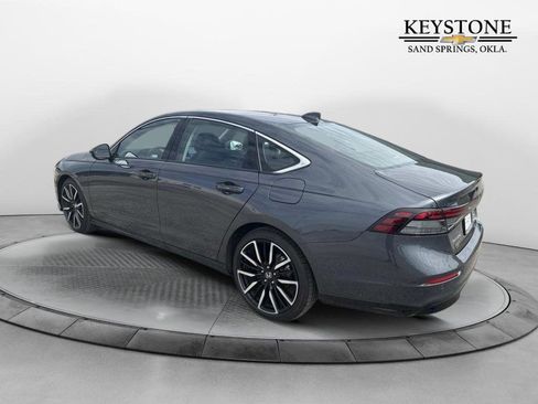 Used 2024 Honda Accord Touring image 4