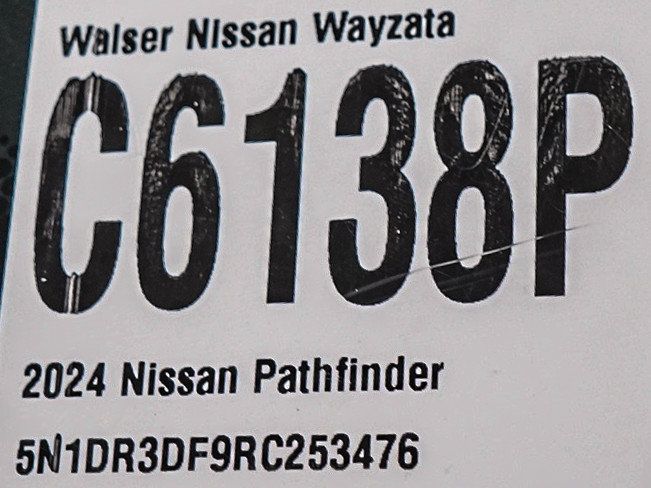 Used 2024 Nissan Pathfinder Platinum AWD/4WD image 37