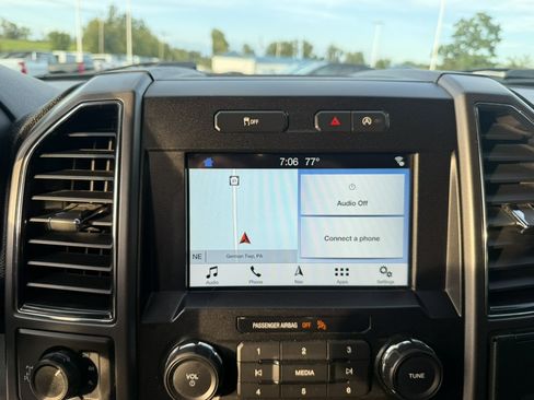 Used 2018 Ford F150 XLT w/ Equipment Group 302A Luxury AWD/4WD image 26