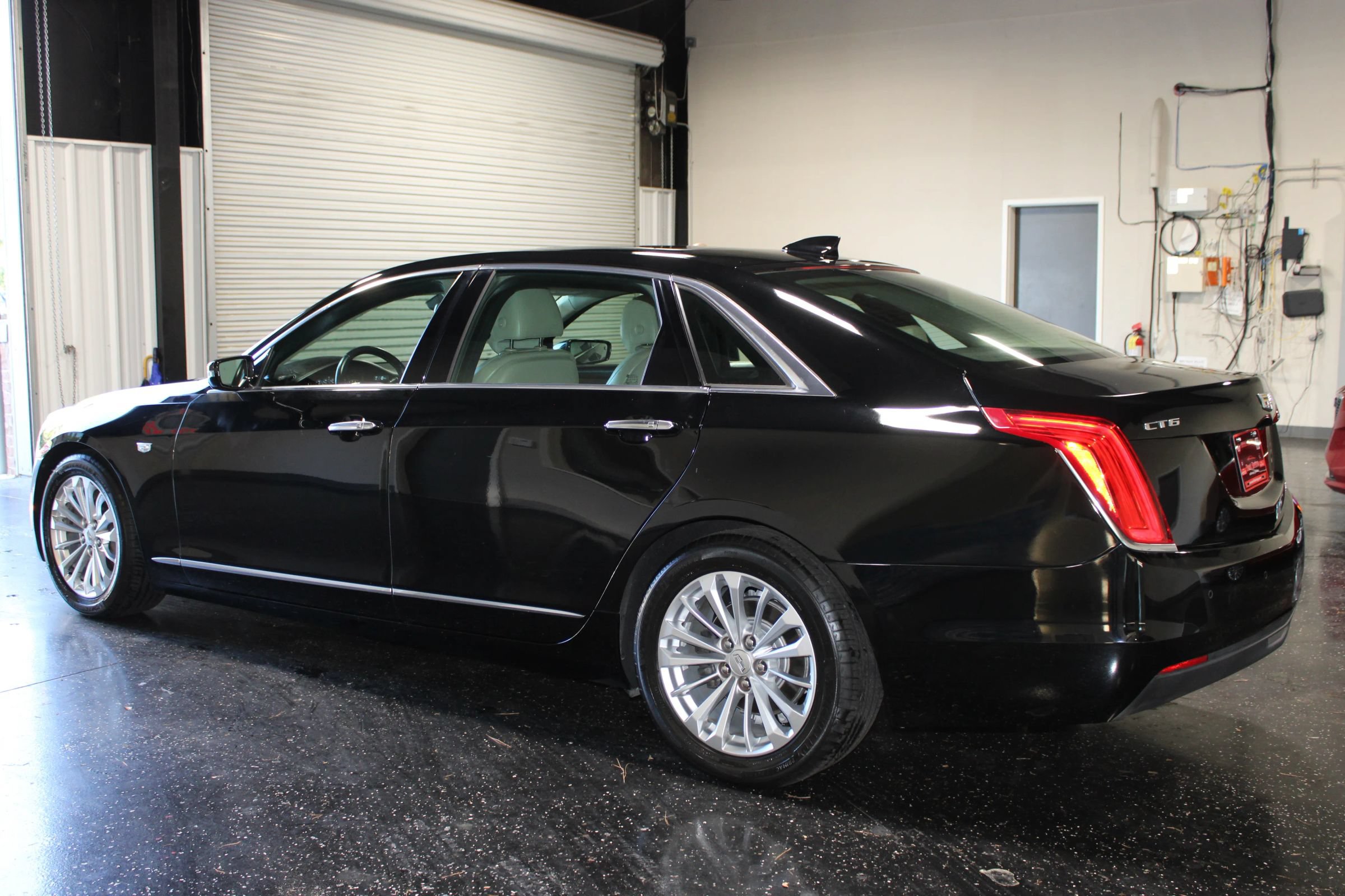 Used 2016 Cadillac CT6 RWD image 7