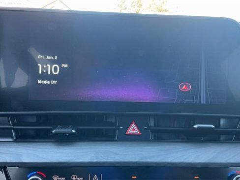 Used 2025 Kia Sportage X-Line w/ Premium Package image 21