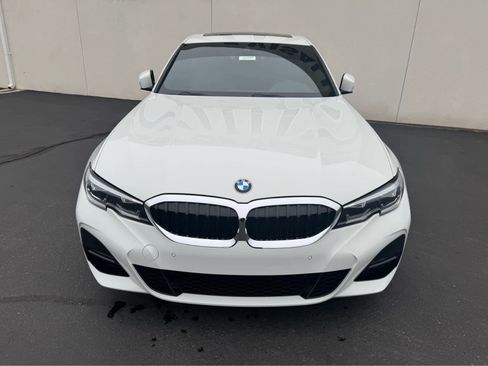Used 2022 BMW 330i Sedan w/ M Sport Package image 2