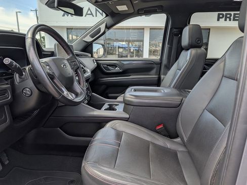 Used 2022 Chevrolet Suburban RST w/ Luxury Package AWD/4WD image 26