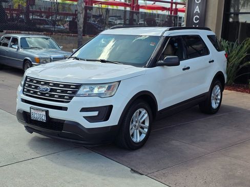 Used 2016 Ford Explorer FWD image 7